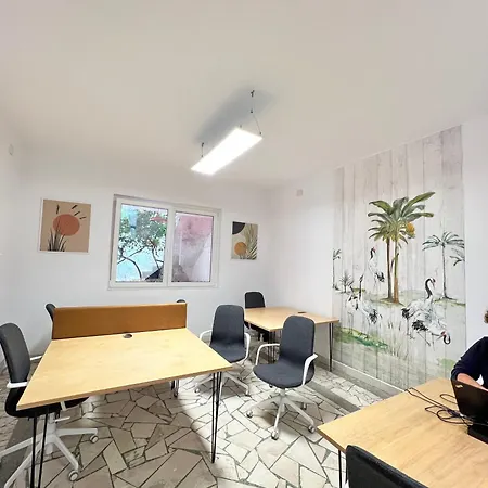 Trip'n'hostel Chill Zone بيت شباب تيرانا