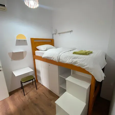 بيت شباب Trip'n'hostel Chill Zone *