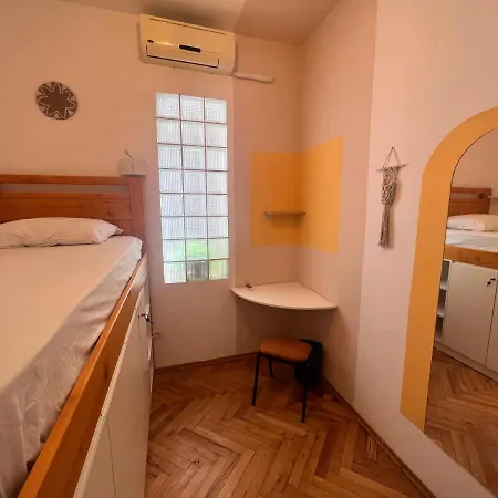 אכסניה Trip'n'hostel Chill Zone טיראנה