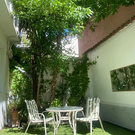 Hostel Trip'n'hostel Chill Zone Τίρανα